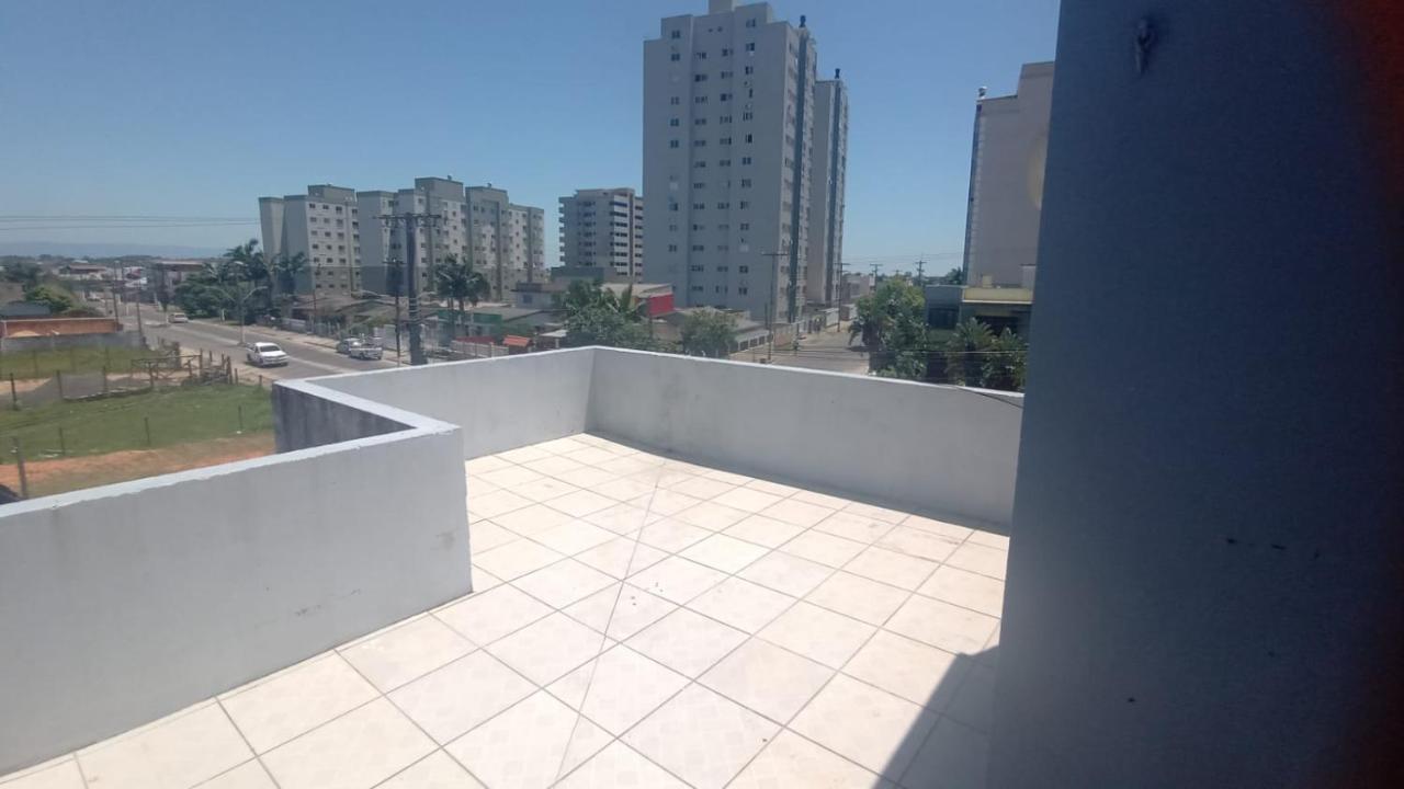 Sobrado Com Terraco E Area De Churrasqueira. Torres Dış mekan fotoğraf